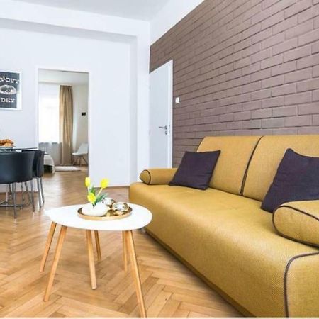 As Prague Apartments. National Theatre Apt. Old Town المظهر الخارجي الصورة