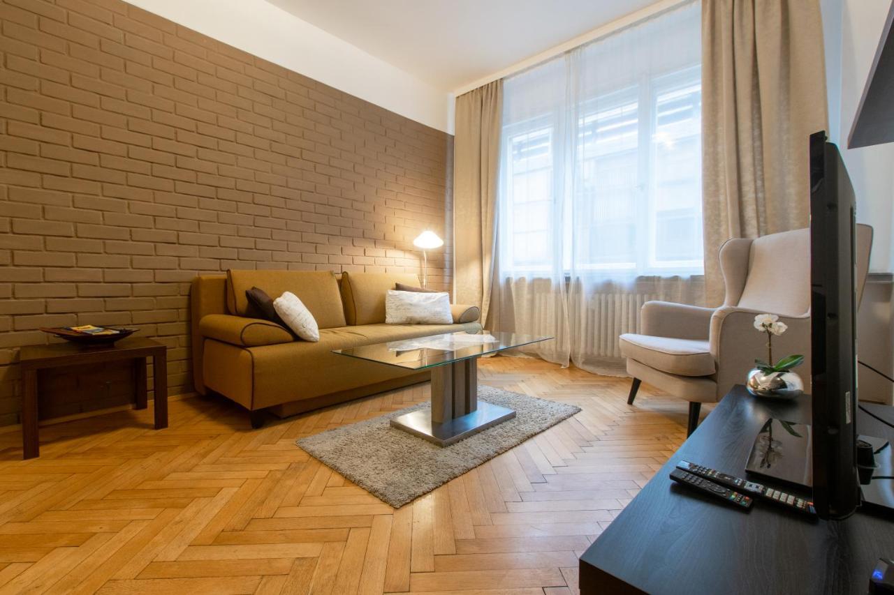As Prague Apartments. National Theatre Apt. Old Town المظهر الخارجي الصورة